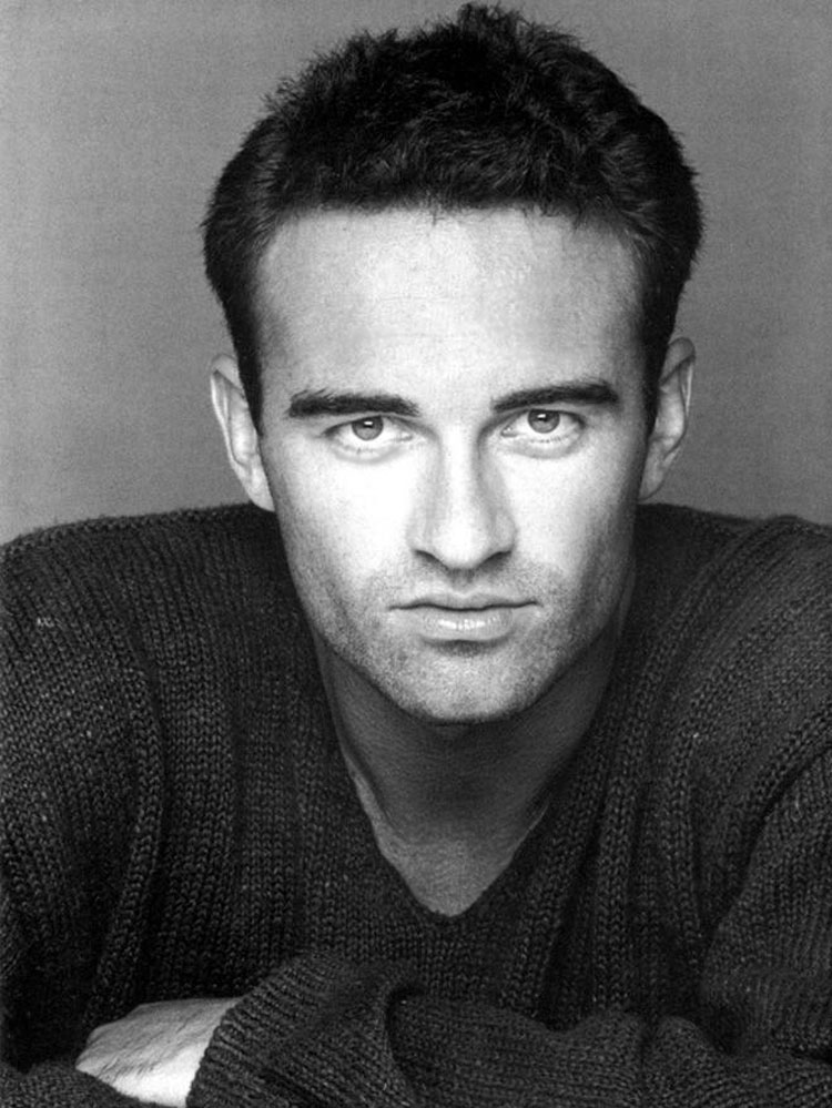 Julian McMahon photo #58090